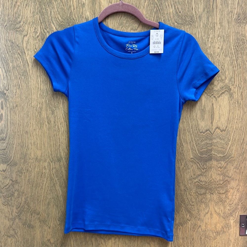 Blue fitted tee